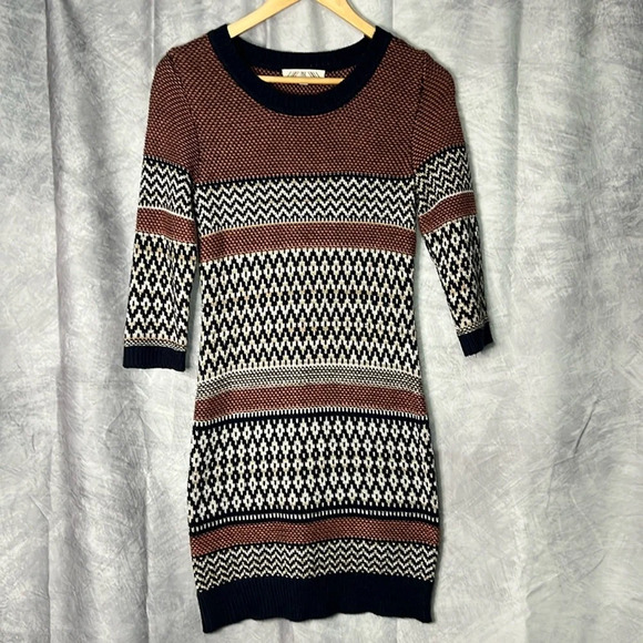 Pink Rose Pink, Navy Blue, Tan and Cream 3/4 Sleeve Sweater Dress - size Small - Picture 6 of 11